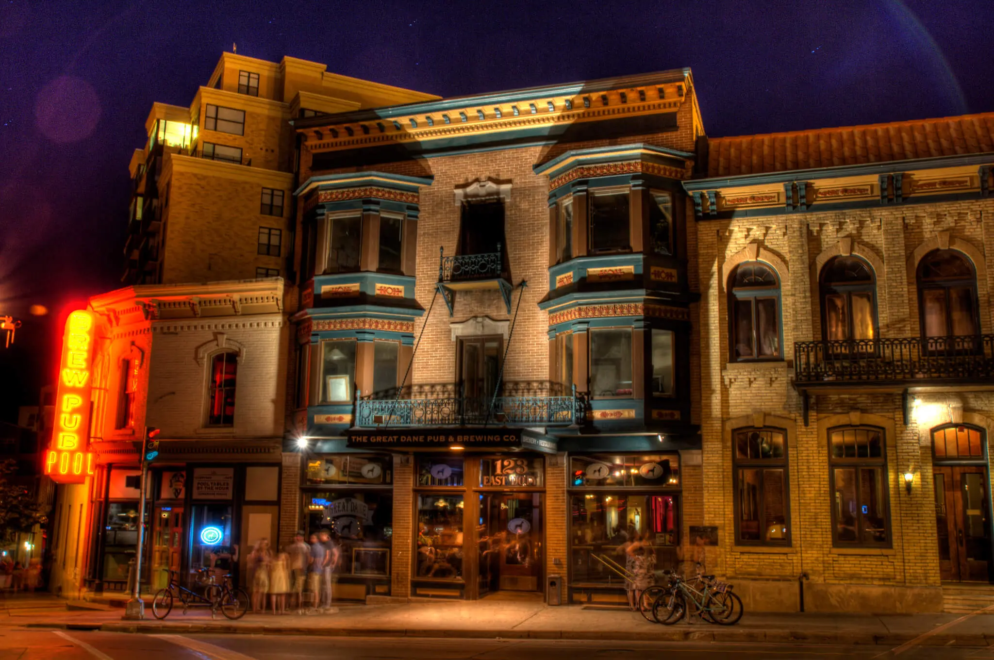 Great Dane crew preparing for service.